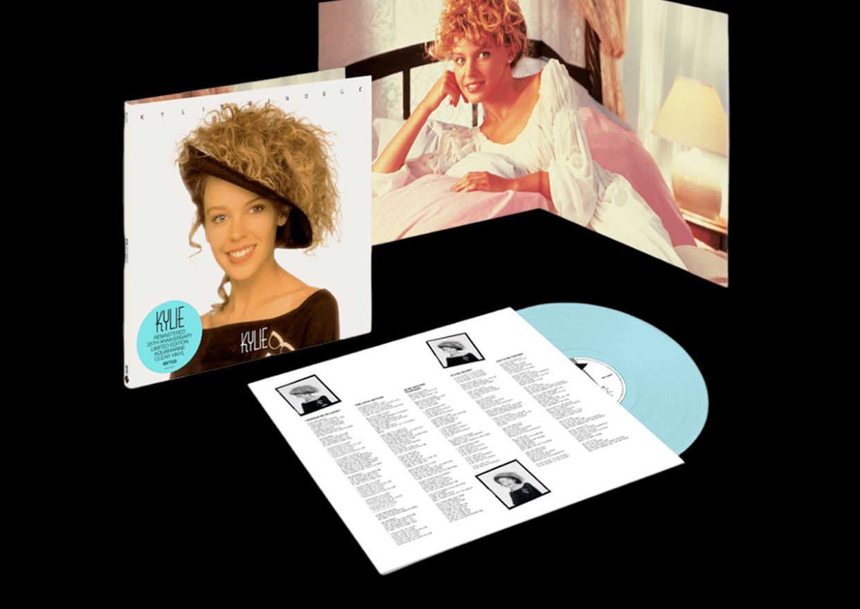 kylieblue175248016270.jpg