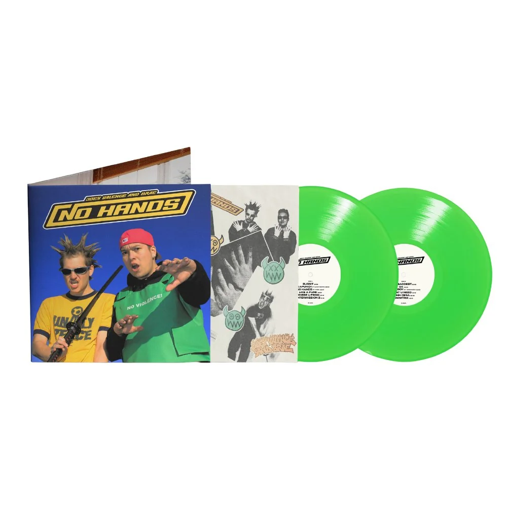 nohandsgreen174872617231.webp